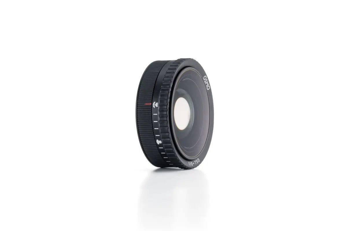 Vista lateral del objetivo macro para DJI Osmo Action 6 con rango de enfoque ajustable