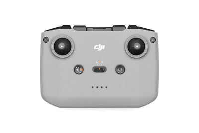 Vista frontal del control remoto DJI RC-N3 para pilotar drones compatibles mediante la aplicación DJI Fly
